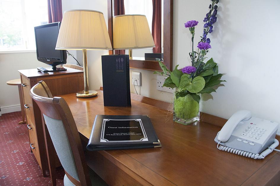 Arnos Manor Hotel Бристоль Экстерьер фото
